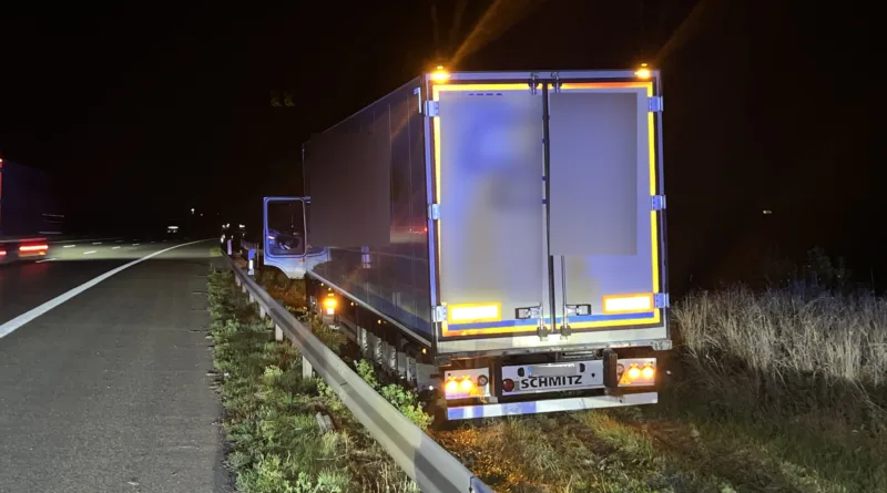 Lkw-Unfall auf der A4 bei Wandersleben – Verkehrsbehinderungen und Bergungsmaßnahmen