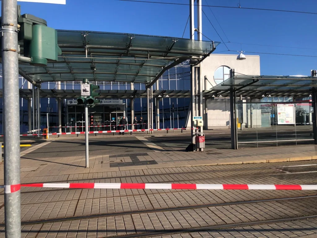 Zurückgelassener Rucksack löst Polizeieinsatz am Flughafen Erfurt-Weimar aus