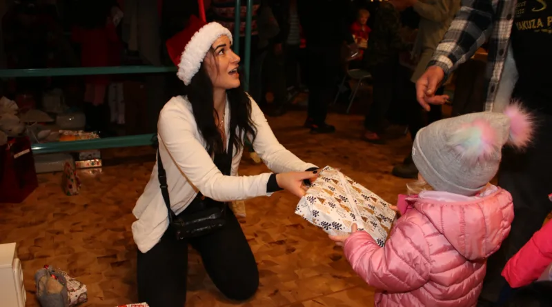 Glänzende Kinderaugen: Weihnachtswünsche erfüllt