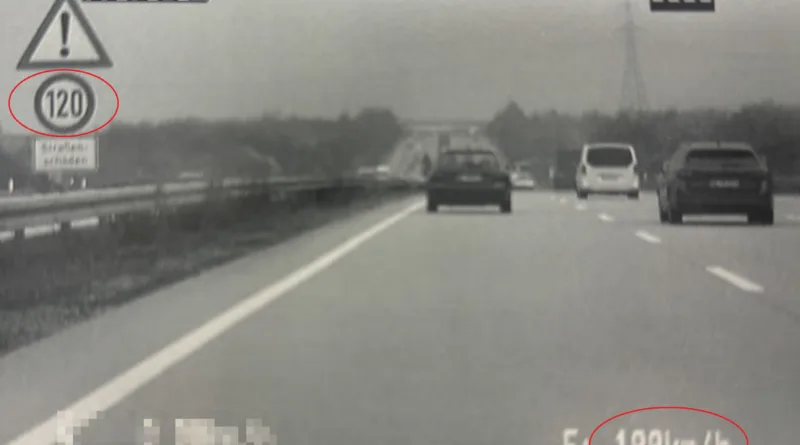 Videowagen schnappt Raser mit knapp 200 km/h auf der A 9 bei Eisenberg