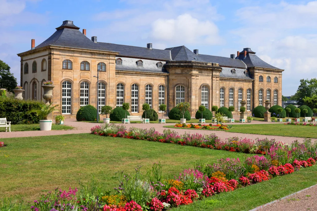 Kamelien-Nachmittag und Club-Kino in der Orangerie Gotha