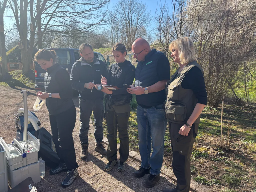Um diese speziellen Untersuchungen zu ermöglichen, wurde ein erfahrenes Fachtierärzte Experten Team gebildet. Dieses setzte sich zusammen aus: