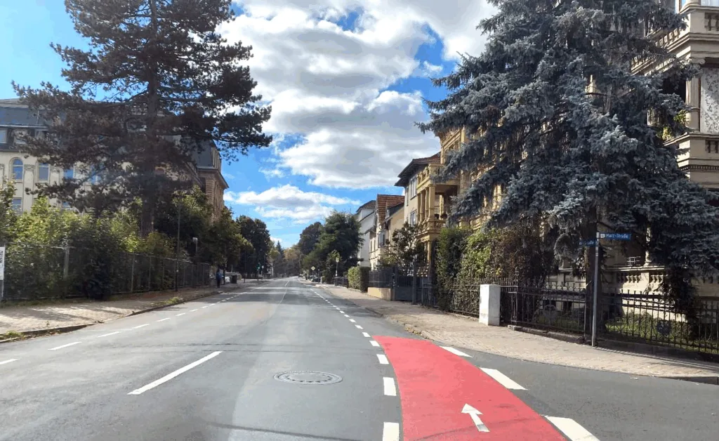 Die Stadt Gotha hat zwei zentrale Maßnahmen zur Verbesserung des Radverkehrs abgeschlossen