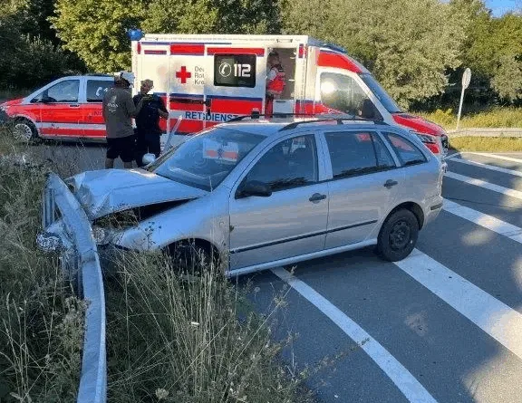 A4 bei Stadtroda: Skoda-Fahrer mit 3,1 Promille prallt gegen Leitplanke