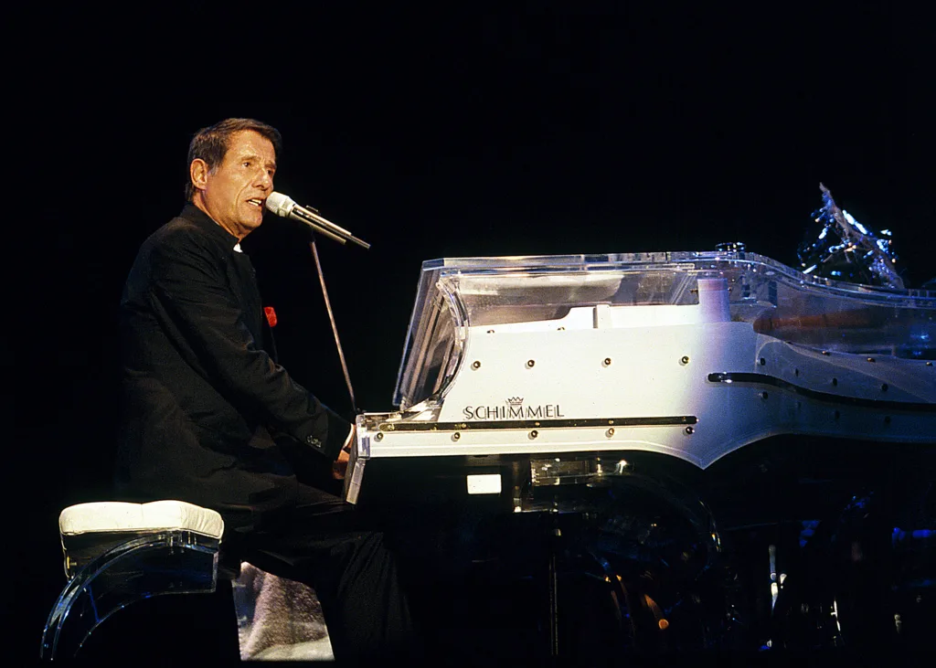 Philharmonische Hommage: Udo-Jürgens-Gala beim Friedenstein Open Air 2026