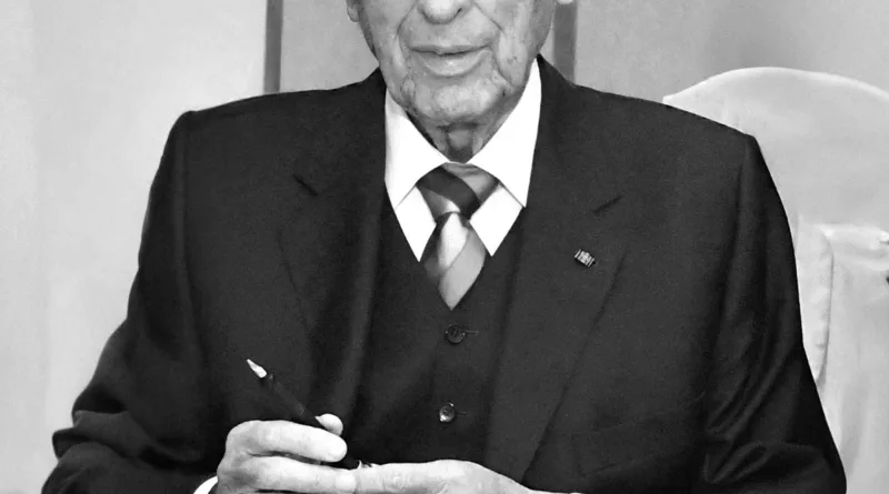 Ehrenbürger, Mäzen und Gotha-Freund Dr. Edgar Jannot verstorben Ehrenbürger, Mäzen und Gotha-Freund Dr. Edgar Jannot verstorben