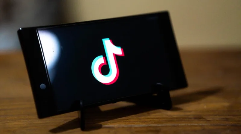 Urteil: Altersabfrage auf TikTok ist ungenügend
