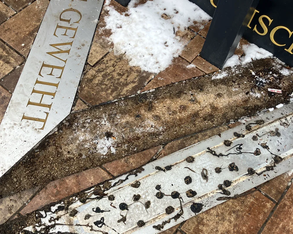 Frostschaden am Denkmal der ehemaligen Synagoge