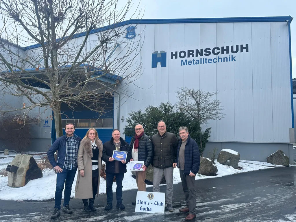 Gewinnübergabe des Hauptpreises -LIONS-Adventskalender 2025