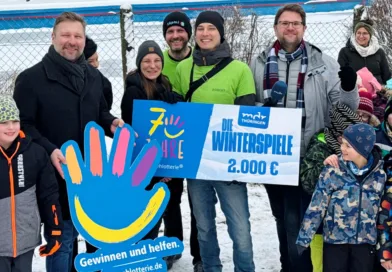 Wintersteiner Freibadfreude Emsetal räumen ab: 2.000 Euro für Bademeisterhäuschen erspielt Wintersteiner Freibadfreude Emsetal räumen ab: 2.000 Euro für Bademeisterhäuschen erspielt