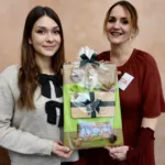 Stadtschreiberin mit Jahreskarte für den Gothaer Tierpark begrüßt