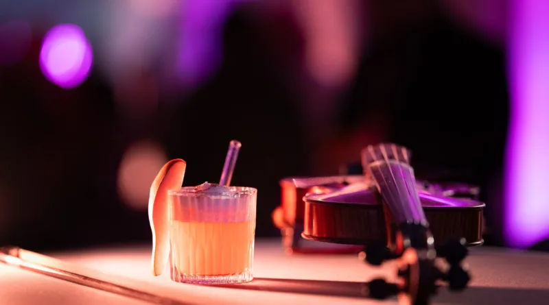 Falada – ein Gespräch mit Christiane Möbus in der WunderBAR Falada – ein Gespräch mit Christiane Möbus in der WunderBAR