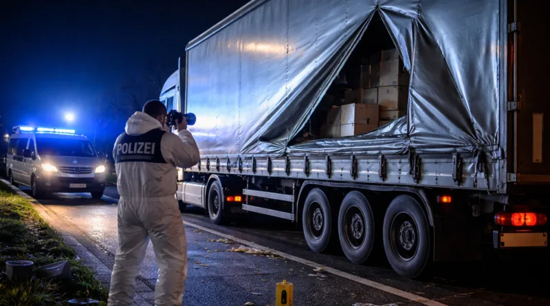 A38 bei Leinefelde-Worbis: Planenschlitzer schlagen erneut zu – Motor für 8.500 Euro gestohlen