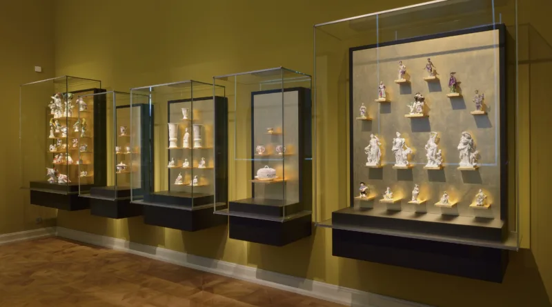 Prunkvase, Schneeballdose & Schokoladenbecher: der Tag des Thüringer Porzellans in Gotha Prunkvase, Schneeballdose & Schokoladenbecher: der Tag des Thüringer Porzellans in Gotha