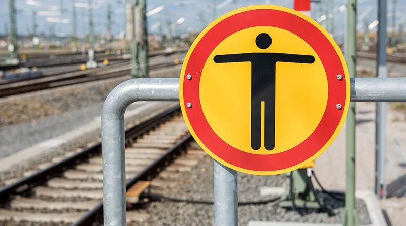 Gera: Mann im Gleis löst Notbremsung am Bahnhof Gera Süd aus