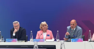 Gotha präsentiert Glasfaser-Pilotprojekt beim Digitalgipfel in Berlin Gotha präsentiert Glasfaser-Pilotprojekt