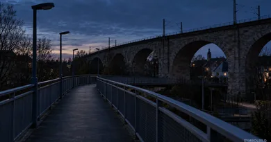 Gotha: Vandalismus an Fußgängerbrücke am Viadukt – Straßenbeleuchtung komplett ausgefallen